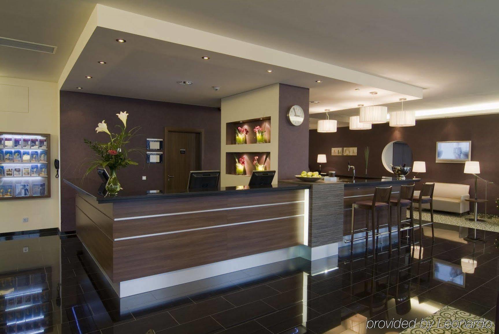 Holiday Inn Express Stuttgart Airport, An Ihg Hotel Leinfelden-Echterdingen Bagian luar foto